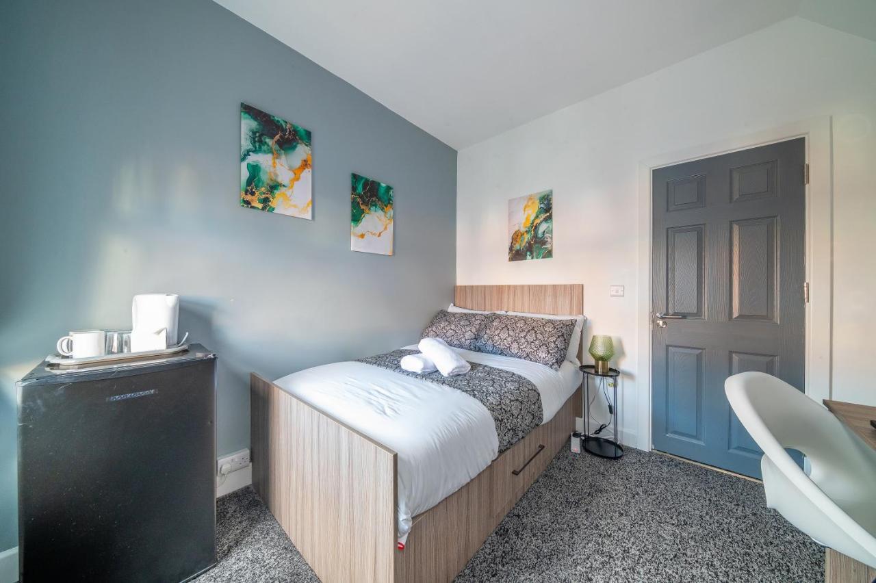 *Rb12S* For Your Most Relaxed & Cosy Stay + Free Parking + Free Fast Wifi * Leeds  Exterior photo