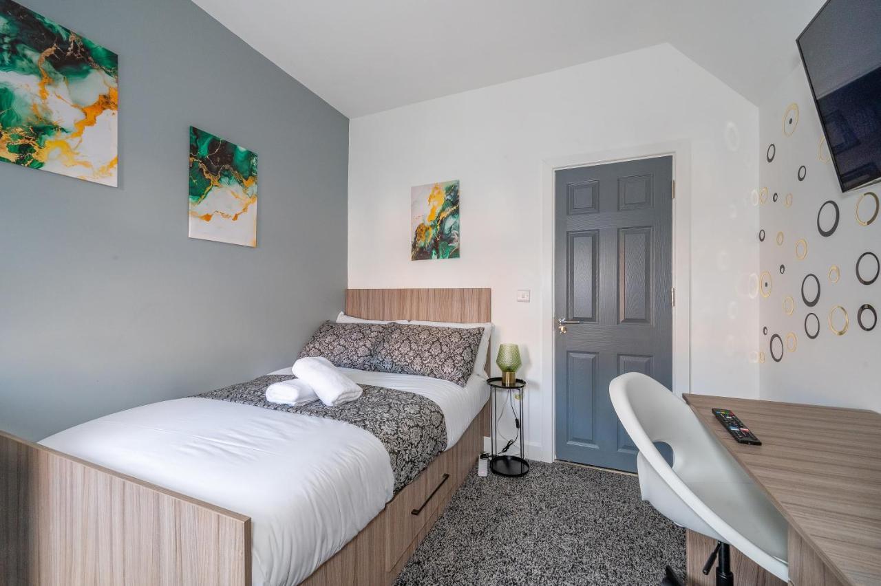 *Rb12S* For Your Most Relaxed & Cosy Stay + Free Parking + Free Fast Wifi * Leeds  Exterior photo